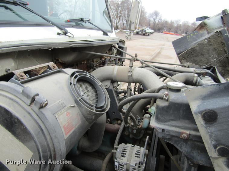 image for item DF3755 1991 International 4900 dump truck