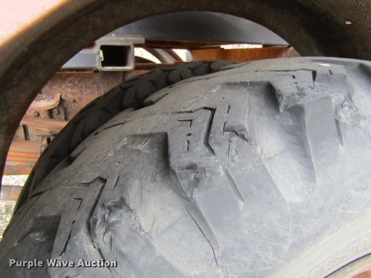 image for item DF3756 1981 International 1854 tank truck