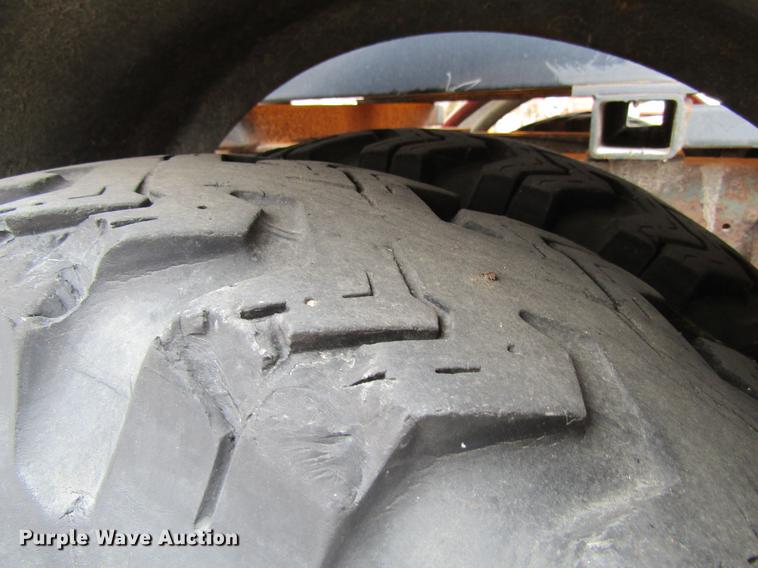 image for item DF3756 1981 International 1854 tank truck