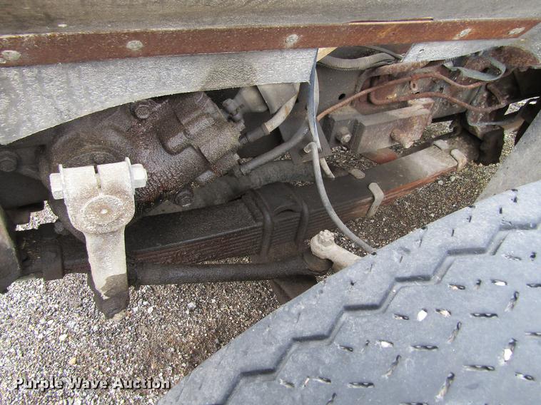 image for item DF3756 1981 International 1854 tank truck