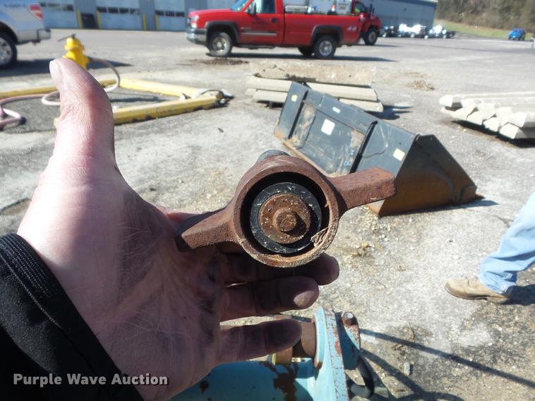 image for item DM9983 Kent KHP65 vibratory plate compactor