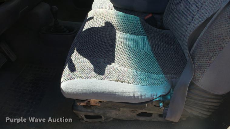 image for item DR9535 1998 Dodge Ram 1500 Club Cab pickup truck