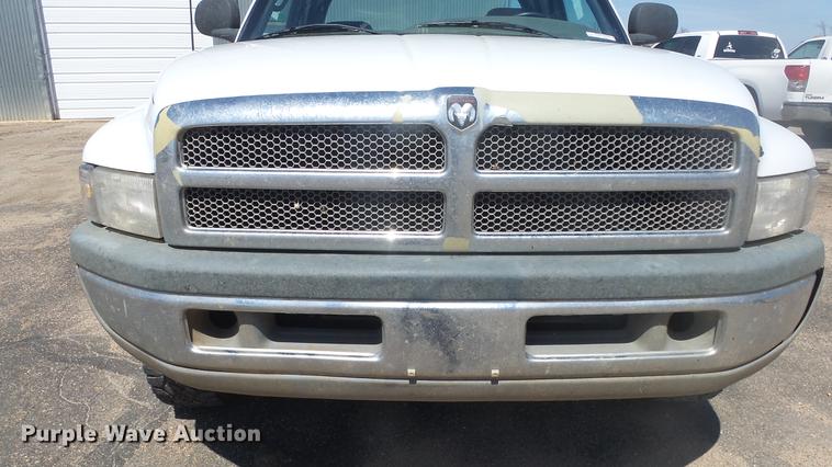 image for item DR9535 1998 Dodge Ram 1500 Club Cab pickup truck