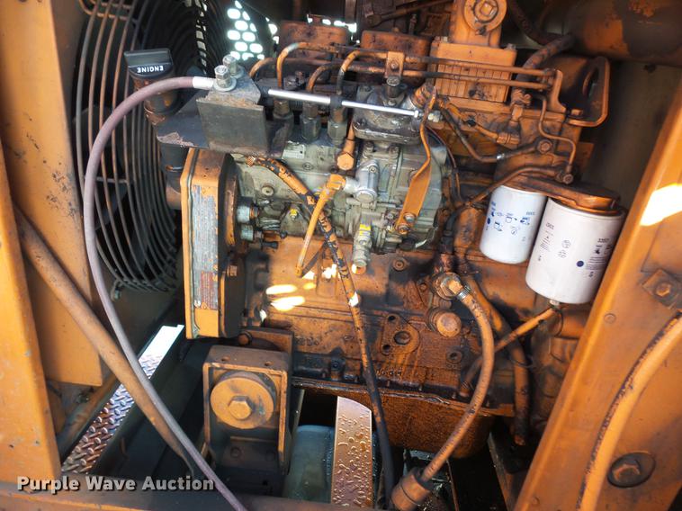 image for item DV9602 2001 International 2554 vacuum truck