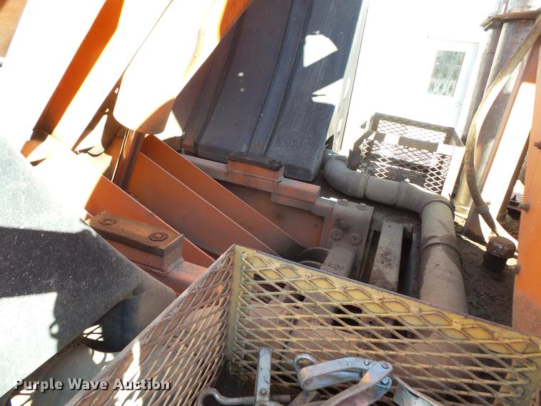 image for item DV9602 2001 International 2554 vacuum truck