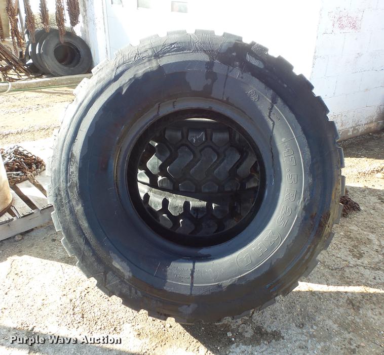 image for item DV9656 (3) 17.5R25 tires