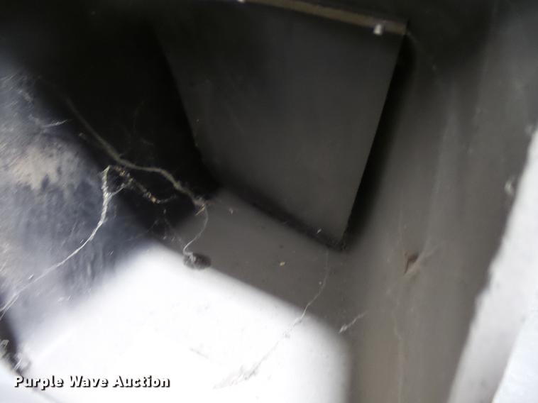 image for item DW9603 Cub Cadet CSV260 chipper/shredder/vacuum