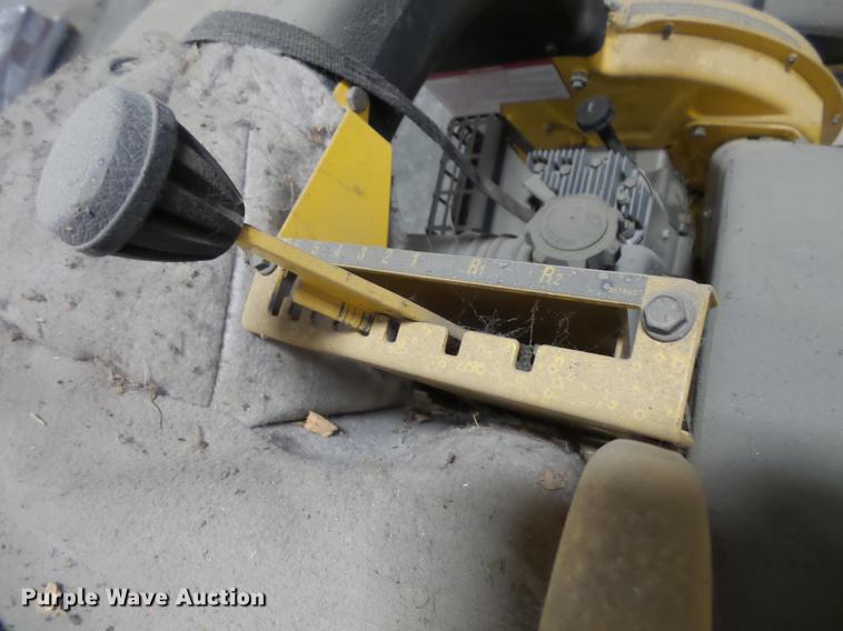 image for item DW9603 Cub Cadet CSV260 chipper/shredder/vacuum