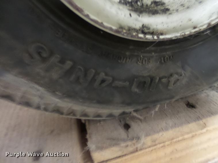 image for item DW9603 Cub Cadet CSV260 chipper/shredder/vacuum