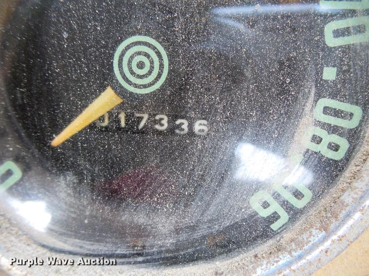 image for item DW9635 Little Giant 48 truck crane