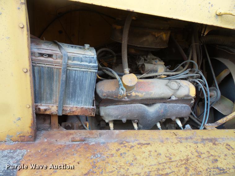 image for item DW9635 Little Giant 48 truck crane