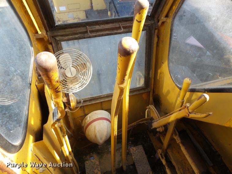 image for item DW9635 Little Giant 48 truck crane