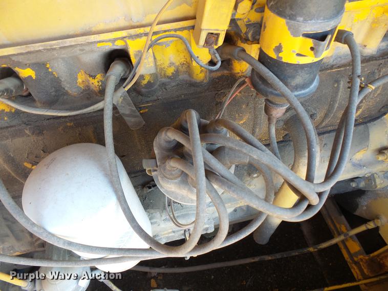 image for item DW9635 Little Giant 48 truck crane