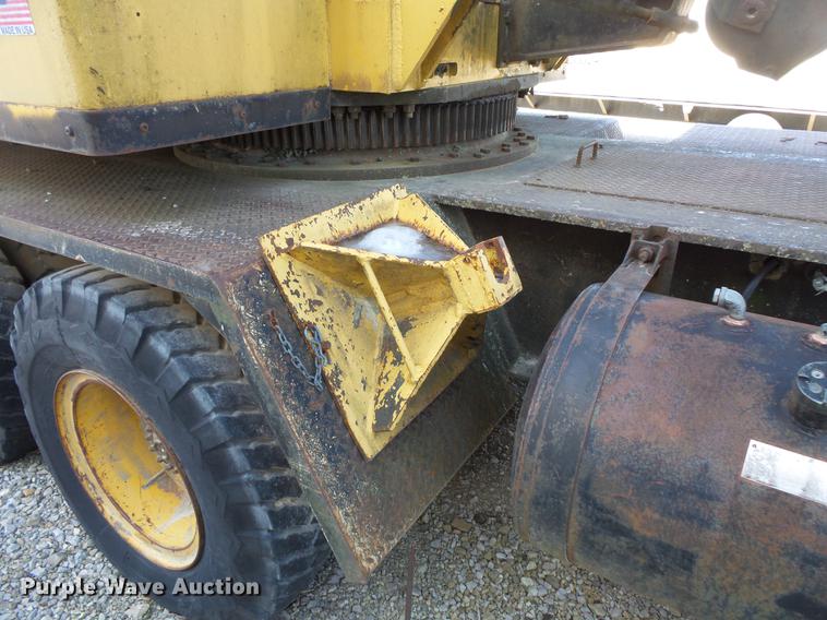 image for item DW9635 Little Giant 48 truck crane