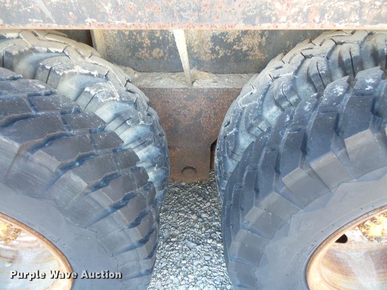 image for item DW9635 Little Giant 48 truck crane