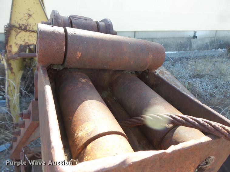 image for item DW9635 Little Giant 48 truck crane