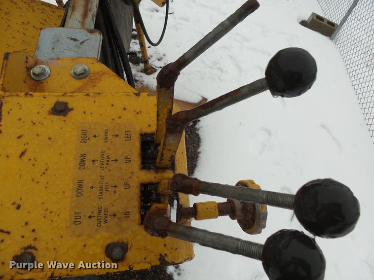 image for item DX9060 Ashland SC21 stump grinder