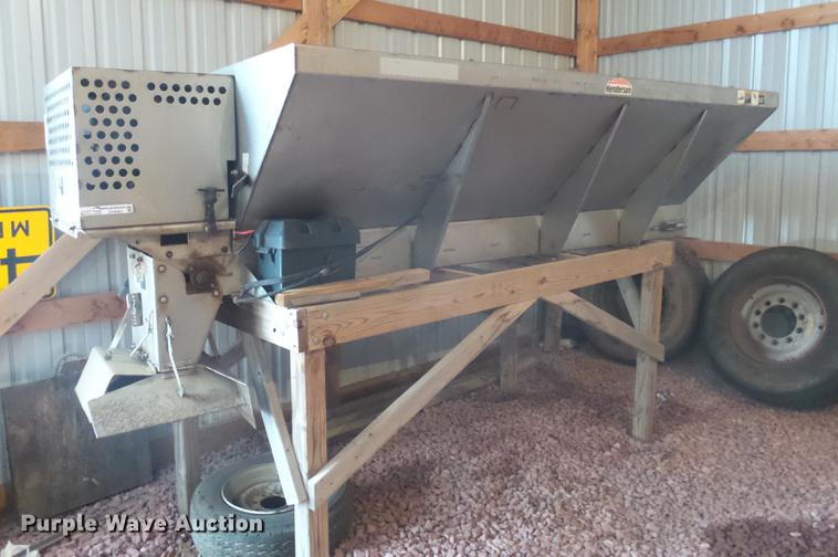 image for item DX9062 Henderson 9X304 stainless steel spreader