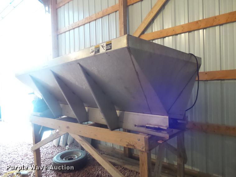 image for item DX9062 Henderson 9X304 stainless steel spreader