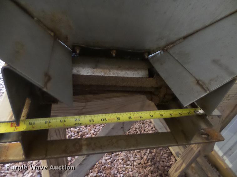 image for item DX9062 Henderson 9X304 stainless steel spreader