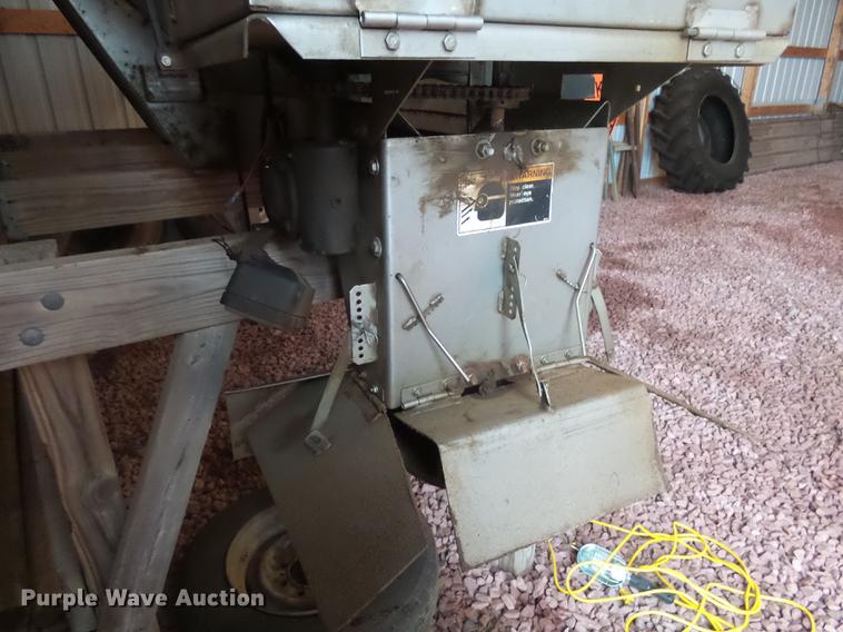 image for item DX9062 Henderson 9X304 stainless steel spreader