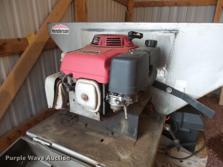 image for item DX9062 Henderson 9X304 stainless steel spreader