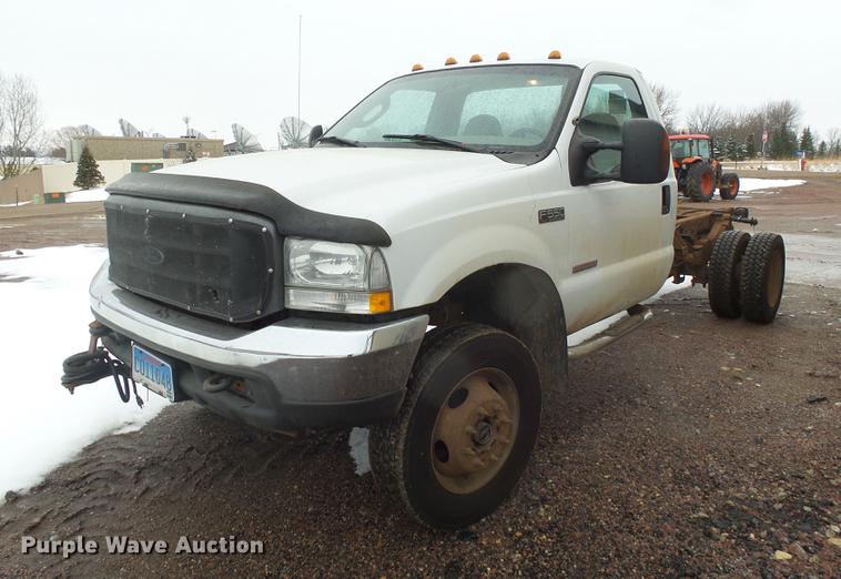 image for item DX9063 2004 Ford F550 truck cab and chassis