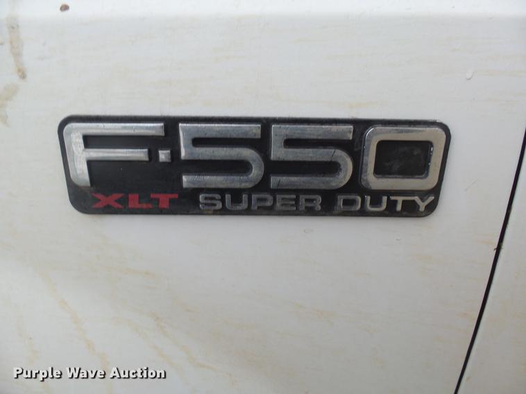 image for item DX9063 2004 Ford F550 truck cab and chassis