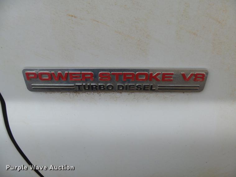 image for item DX9063 2004 Ford F550 truck cab and chassis