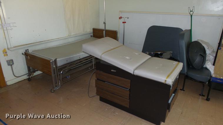 image for item EA9914 Hospital equipment