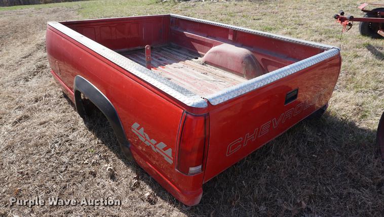 image for item EJ9320 1992 Chevrolet pickup truck bed
