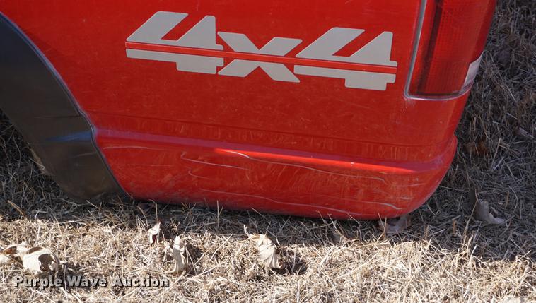 image for item EJ9320 1992 Chevrolet pickup truck bed