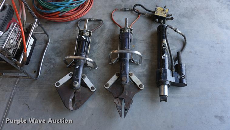 image for item EJ9321 Hurst extraction unit