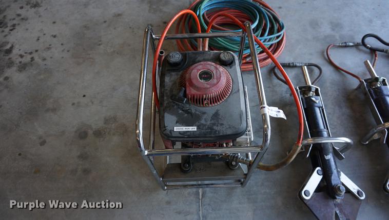 image for item EJ9321 Hurst extraction unit