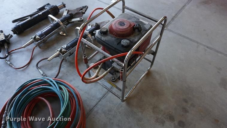 image for item EJ9321 Hurst extraction unit