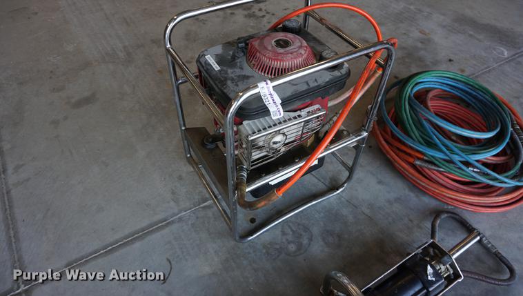 image for item EJ9321 Hurst extraction unit