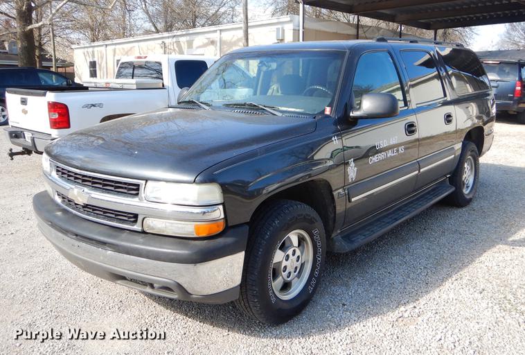 image for item EJ9988 2003 Chevrolet Suburban 1500 SUV