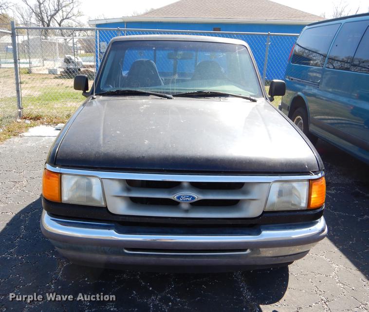 image for item EJ9991 1997 Ford Ranger XLT pickup truck