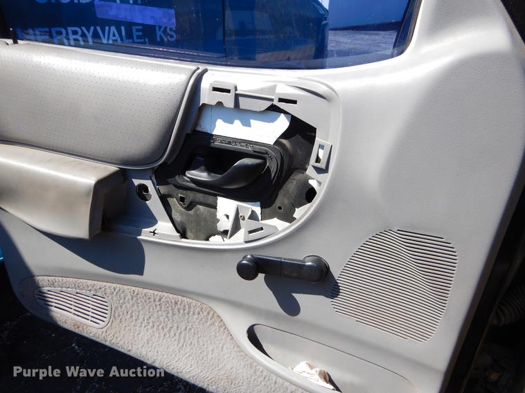 image for item EJ9991 1997 Ford Ranger XLT pickup truck