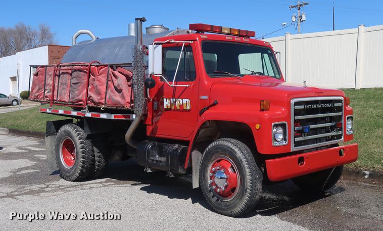 image for item EL9269 1980 International water truck