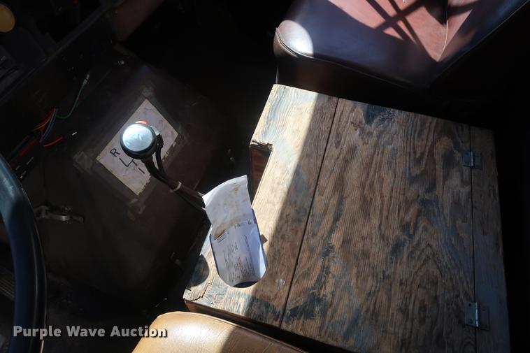 image for item EL9269 1980 International water truck