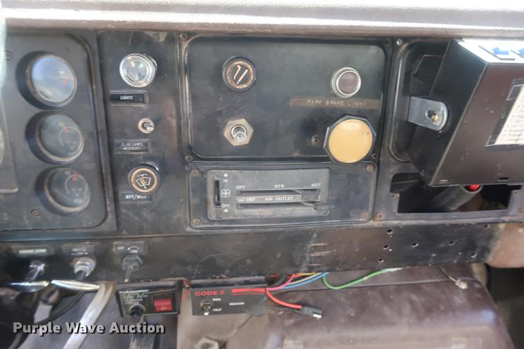 image for item EL9269 1980 International water truck