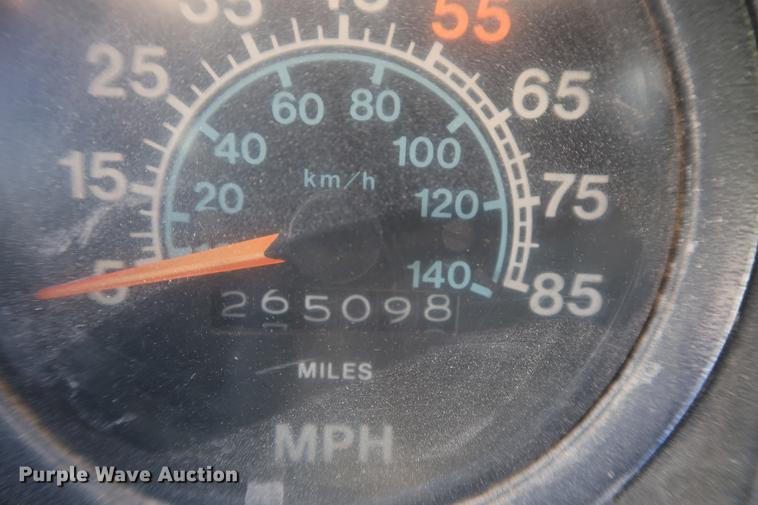 image for item EL9269 1980 International water truck