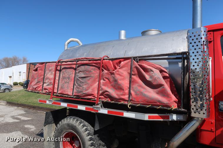 image for item EL9269 1980 International water truck