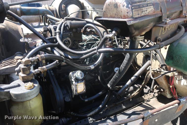 image for item EL9269 1980 International water truck