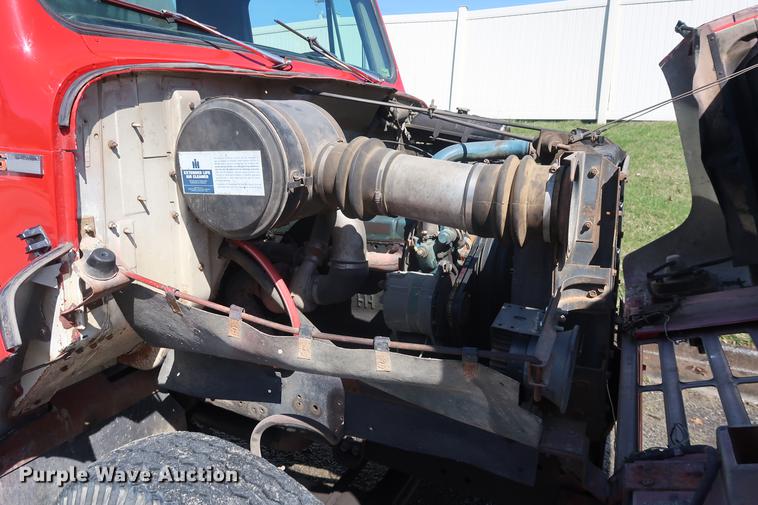 image for item EL9269 1980 International water truck