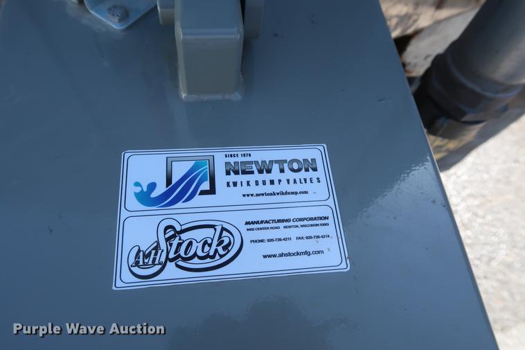 image for item EL9269 1980 International water truck