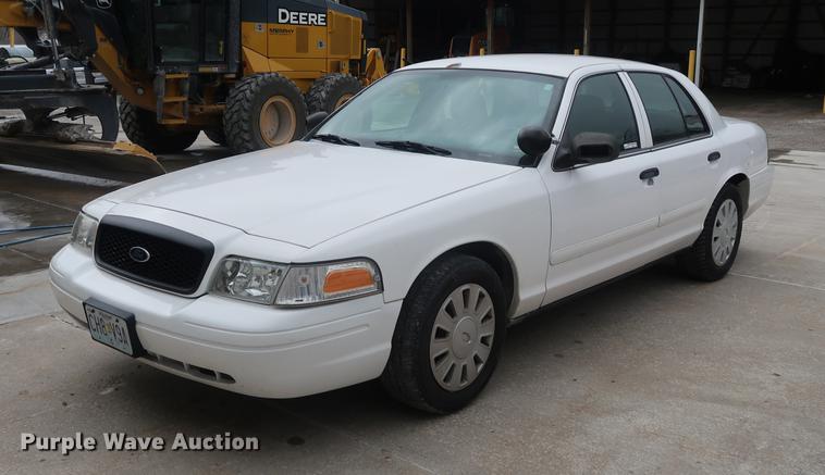image for item EL9282 2008 Ford Crown Victoria Police Interceptor