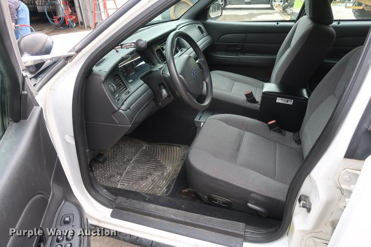 image for item EL9282 2008 Ford Crown Victoria Police Interceptor