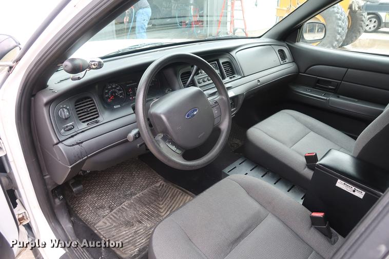 image for item EL9282 2008 Ford Crown Victoria Police Interceptor
